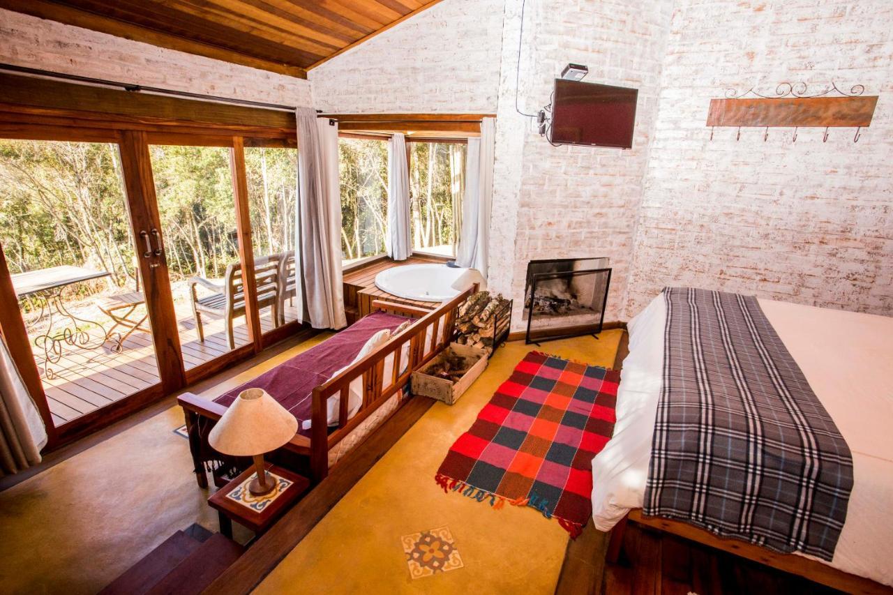 Pousada Villa Catarina Gonçalves Екстериор снимка